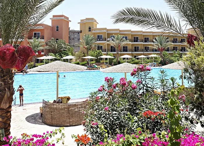 Resort Three Corners Sunny