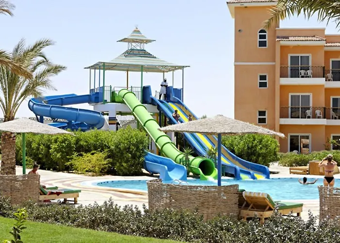 Resort Three Corners Sunny
